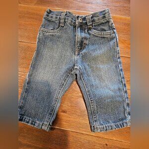 CALVIN KLEIN 6/9 MONTHS DENIM JEANS FRONT & REAR POCKETS